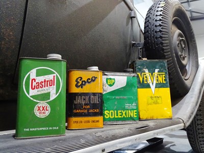 Lot 1 - A collection of four mixed oil cans