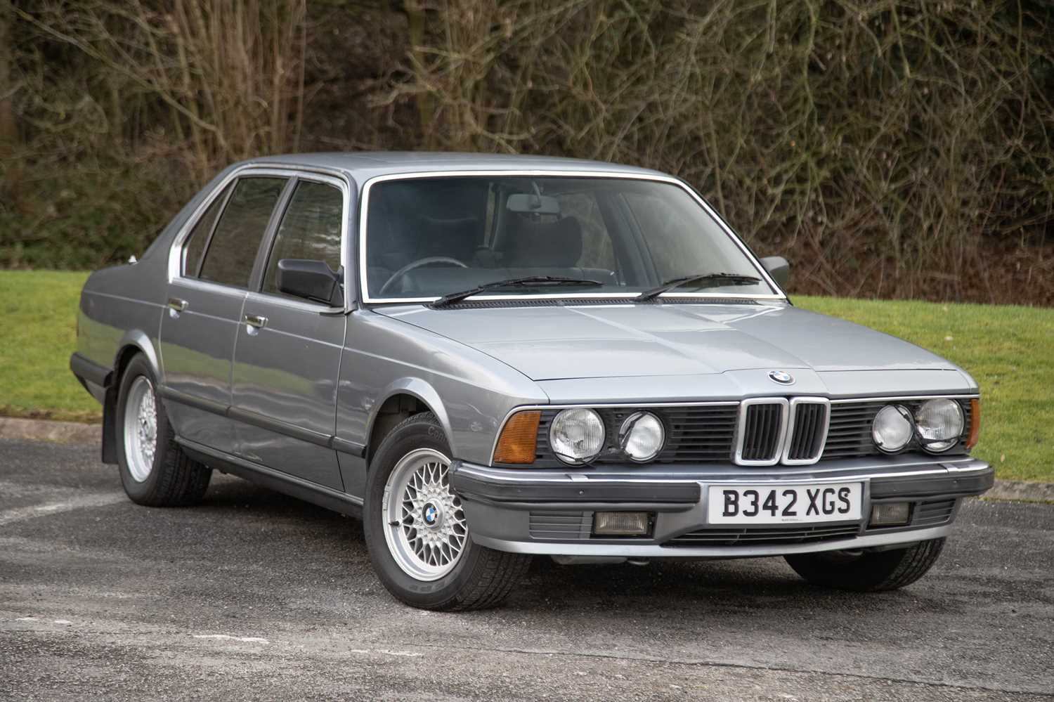 Lot 10 - 1985 BMW 735i SE