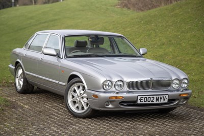 Lot 88 - 2002 Jaguar XJ8 4.0