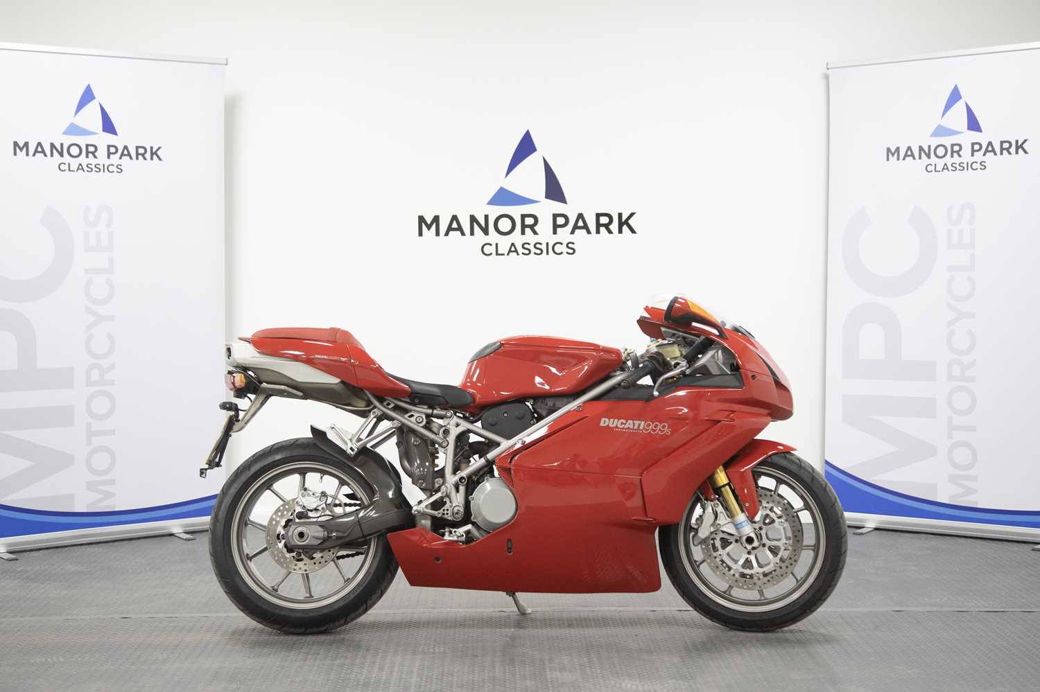 Lot 45 - 2004 Ducati 999S