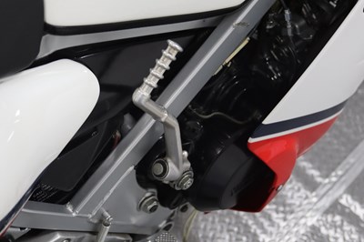 Lot 44 - 1985 Yamaha RD500LC