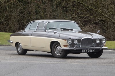 Lot 71 - 1970 Jaguar 420G