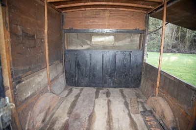 Lot 86 - 1932 Renault KZ7 Van