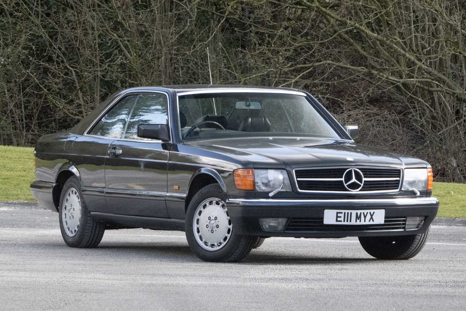 Lot 83 - 1988 Mercedes-Benz 560 SEC