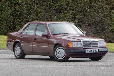 Lot 53 - 1992 Mercedes-Benz 230 E