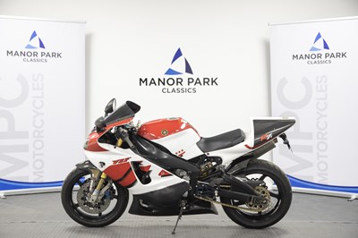 Lot 10 - 1998 Yamaha R7-1