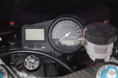 Lot 10 - 1998 Yamaha R7-1