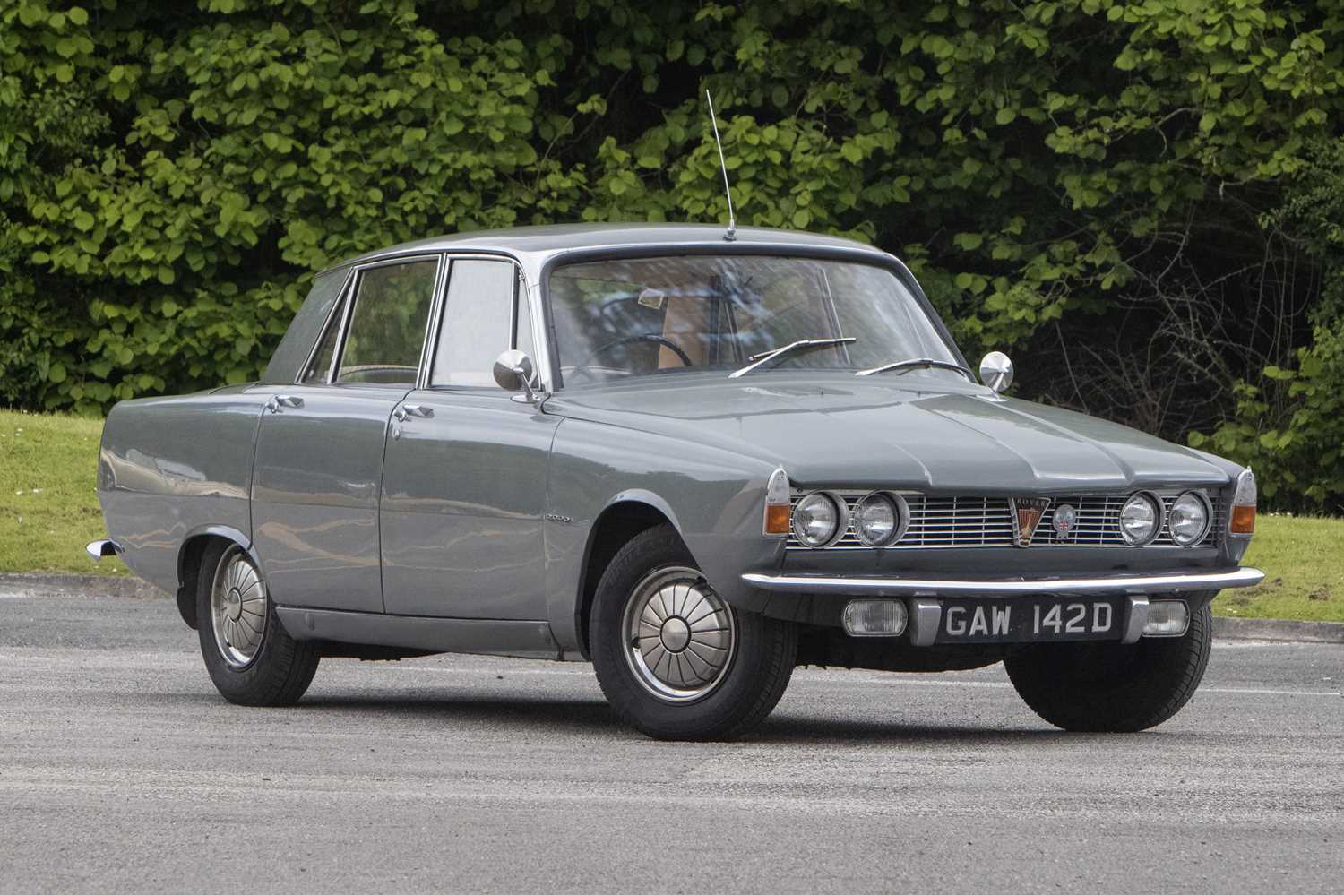 Lot 36 - 1966 Rover P6 2000