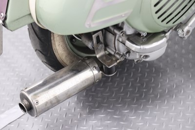 Lot 26 - 1985 Vespa Douglas 125