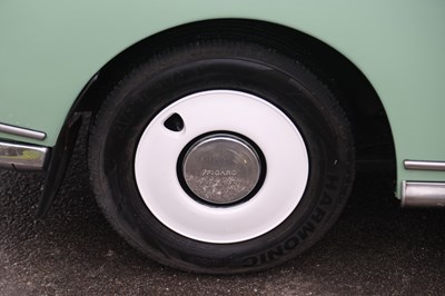 Lot 41 - 1991 Nissan Figaro