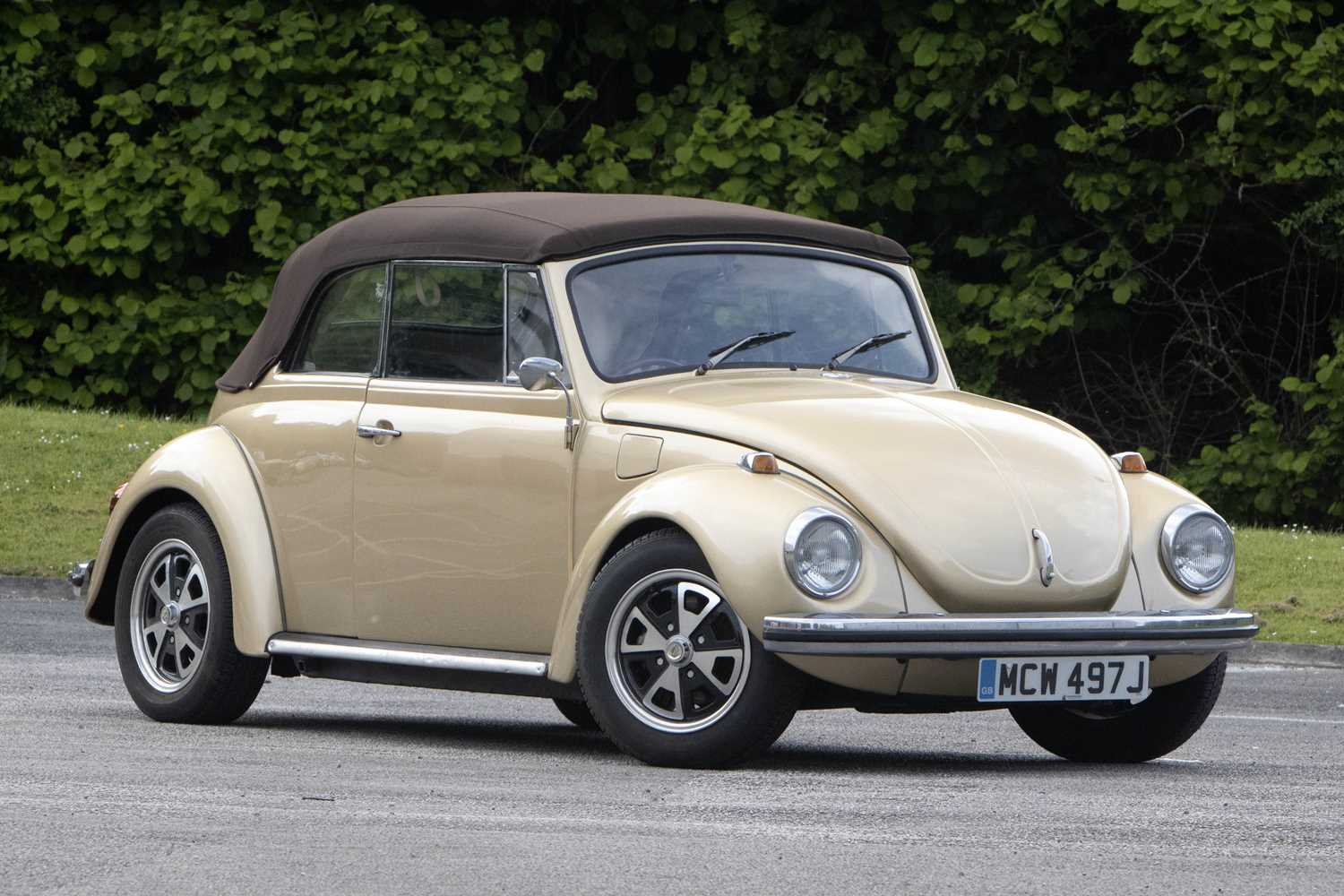 Lot 52 - 1970 Volkswagen Beetle 1600 Convertible