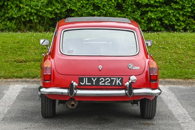 Lot 31 - 1971 MG B GT