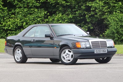 Lot 104 - 1989 Mercedes-Benz 300 CE