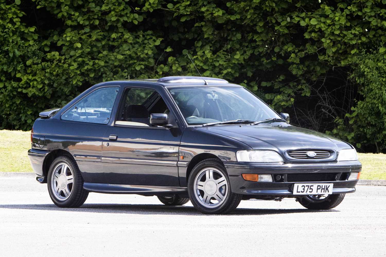 Lot 83 - 1994 Ford Escort RS 2000 4x4