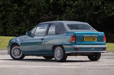 Lot 122 - 1993 Vauxhall Astra 2.0i Exclusive Convertible