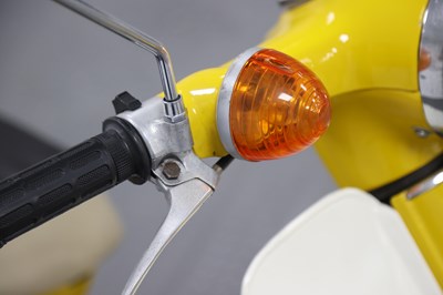 Lot 36 - 1976 Honda C70