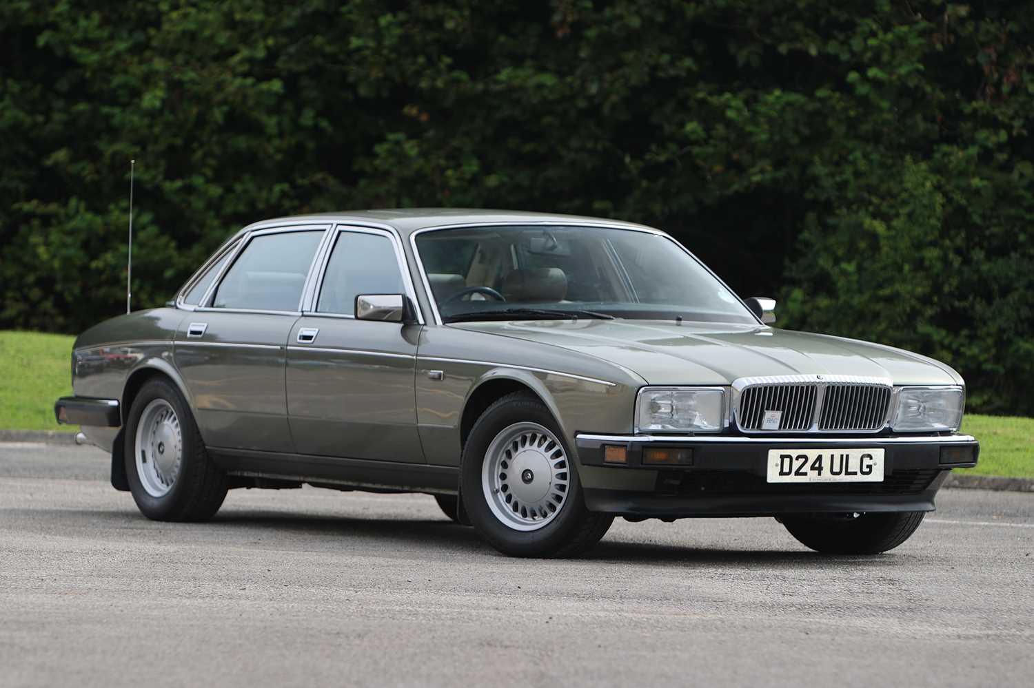 Lot 104 - 1987 Daimler 3.6 Litre