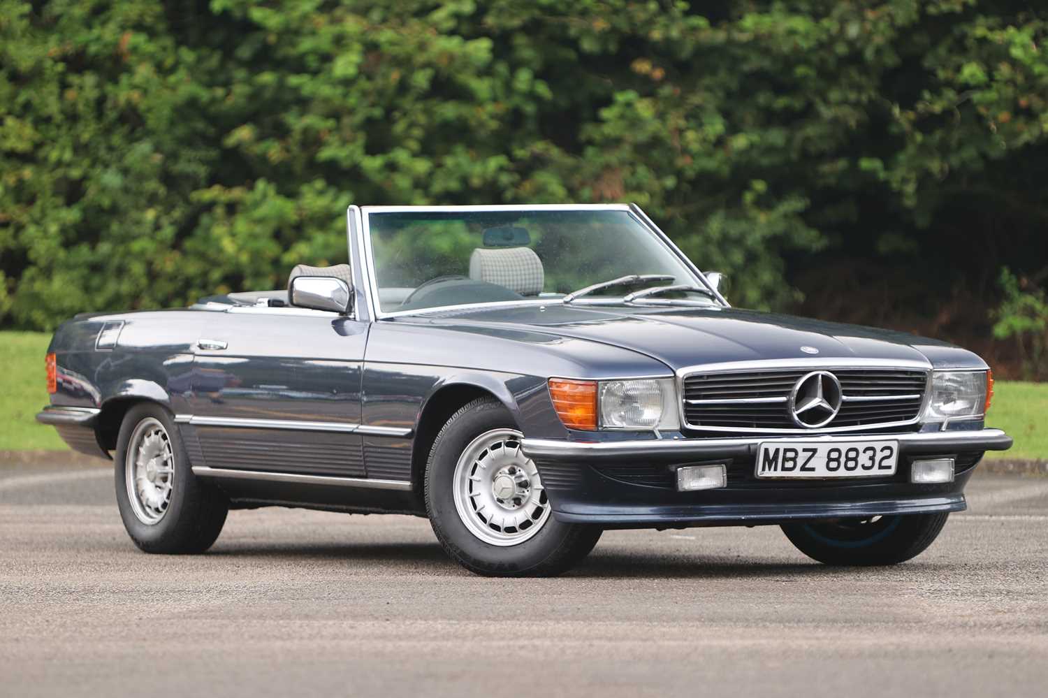 Lot 201 - 1981 Mercedes-Benz 500 SL