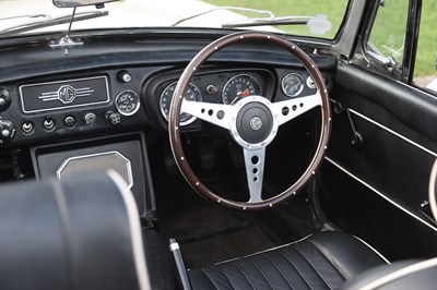 Lot 103 - 1970 MG B Roadster