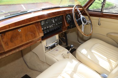 Lot 120 - 1968 Jaguar 240