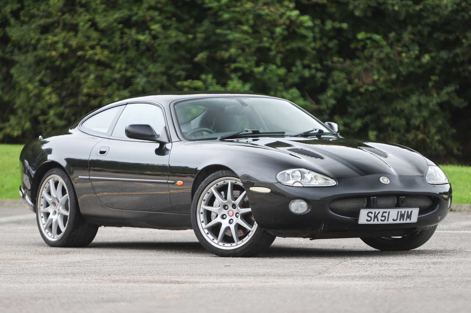 Lot 105 - 2001 Jaguar XKR 100