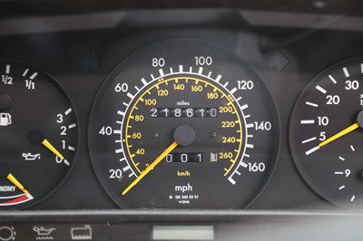 Lot 207 - 1987 Mercedes-Benz 560 SEL