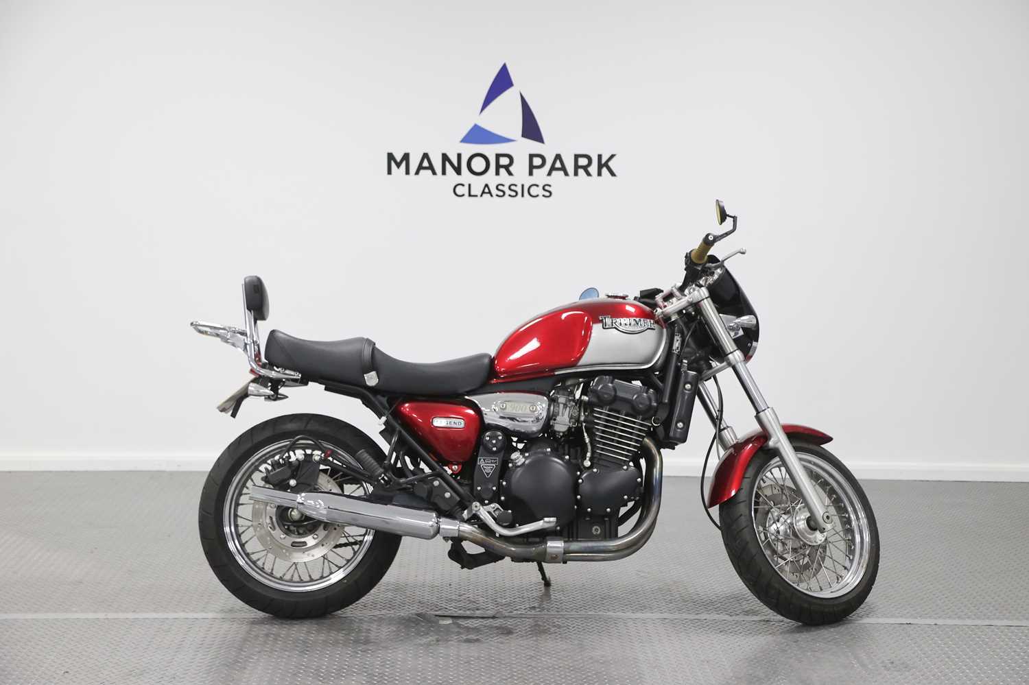 Lot 4 - 2000 Triumph Legend TT