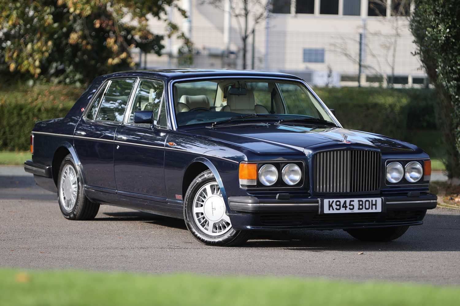 Lot 121 - 1992 Bentley Turbo R