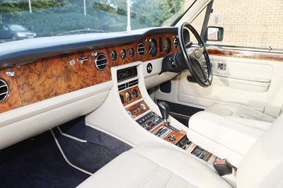 Lot 121 - 1992 Bentley Turbo R