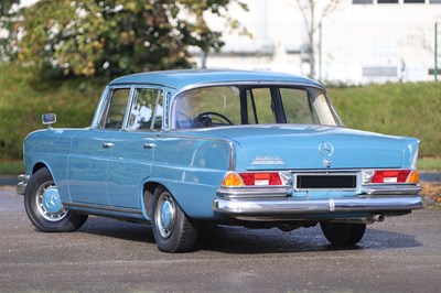 Lot 114 - 1968 Mercedes-Benz 230 S 'Fintail'