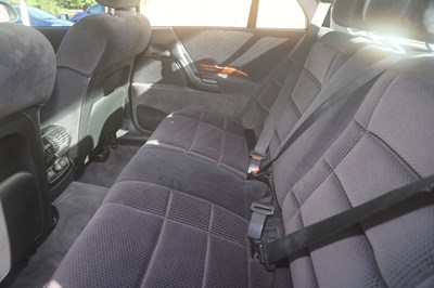 Lot 167 - 1999 Vauxhall Omega 2.5 V6 Elite