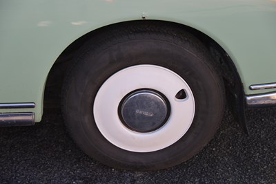 Lot 142 - 1991 Nissan Figaro