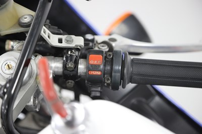 Lot 25 - 1988 Honda VFR750R RC30
