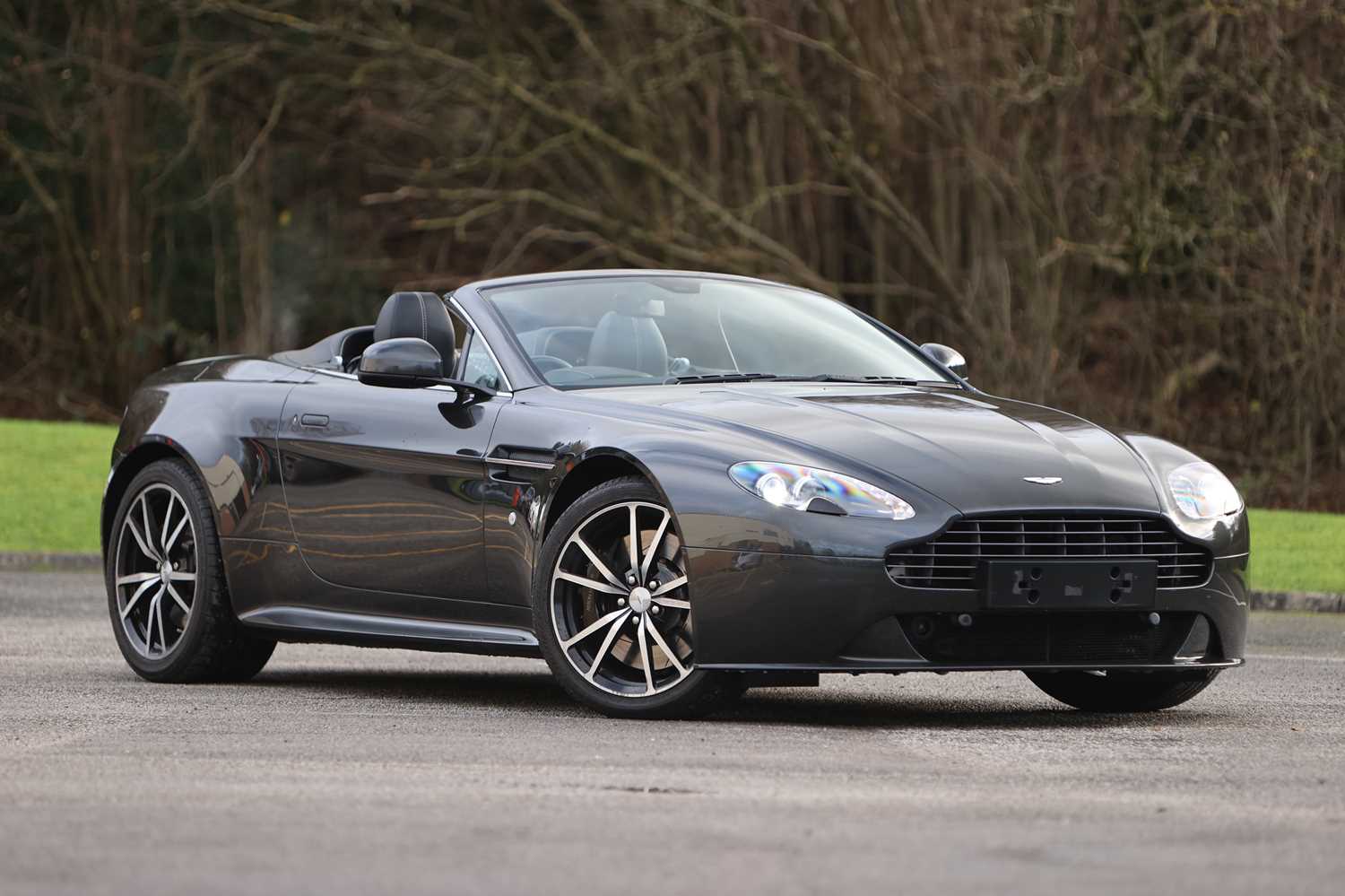Lot 122 - 2014 Aston Martin V8 Vantage S Roadster