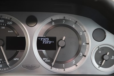 Lot 122 - 2014 Aston Martin V8 Vantage S Roadster