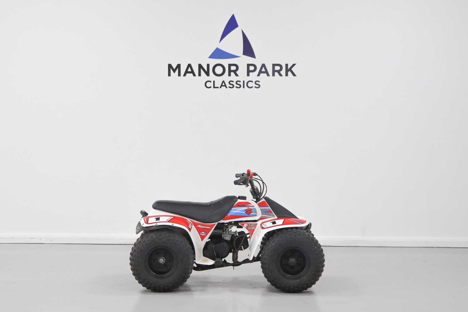 Lot 24 - Suzuki LT50