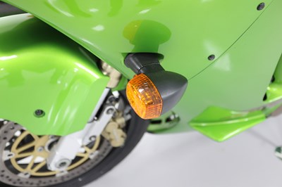 Lot 2 - 2000 Kawasaki ZX-12R Ninja