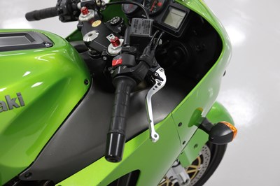 Lot 2 - 2000 Kawasaki ZX-12R Ninja