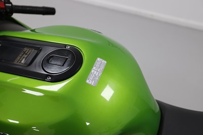 Lot 2 - 2000 Kawasaki ZX-12R Ninja