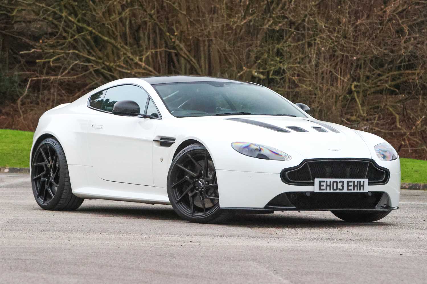 Lot 115 - 2016 Aston Martin V12 Vantage S