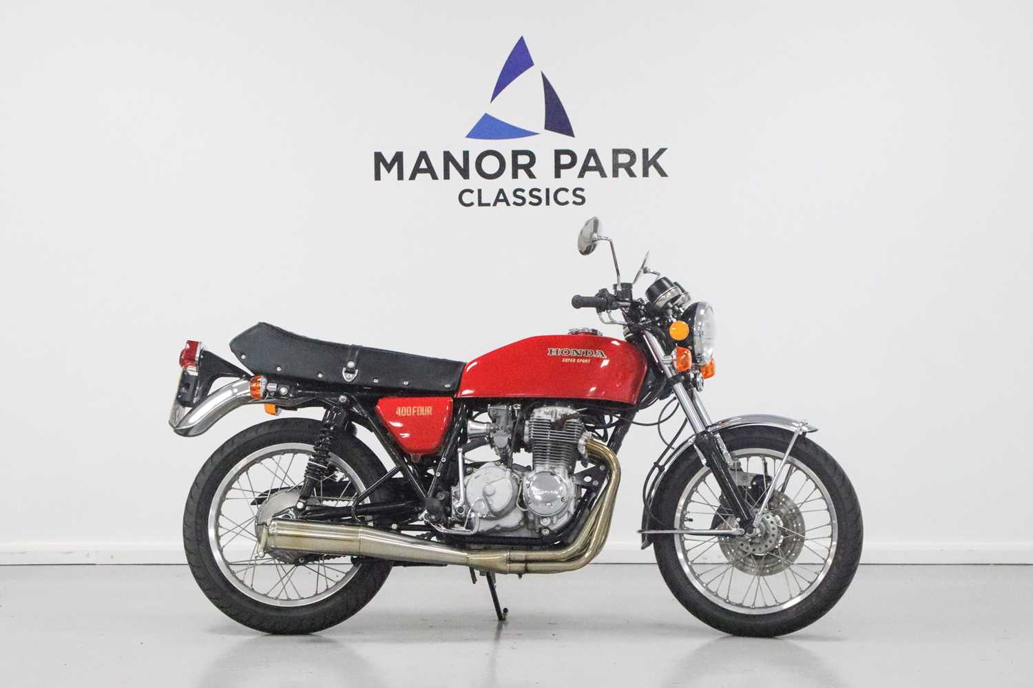 Lot 9 - 1977 Honda CB400SF Super Four