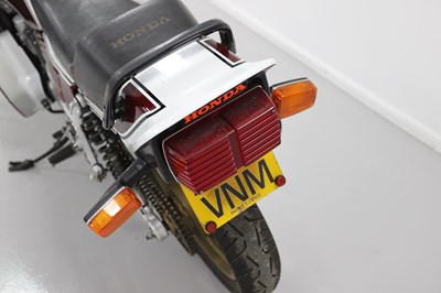 Lot 11 - 1984 Honda CB900F