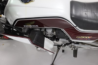 Lot 11 - 1984 Honda CB900F