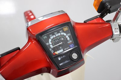 Lot 26 - 1988 Honda C90