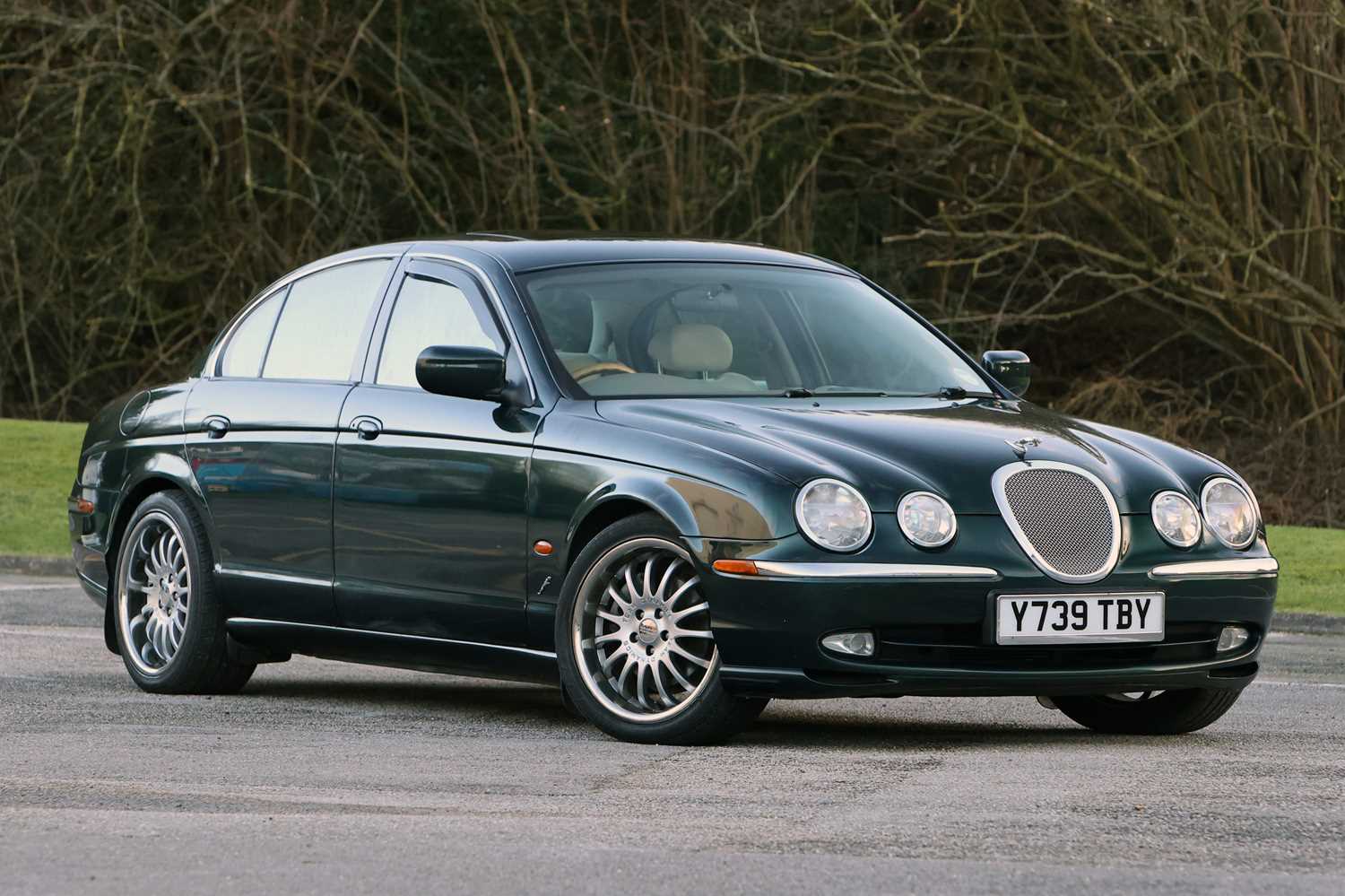 Lot 136 - 2001 Jaguar S-Type 3.0 V6 SE