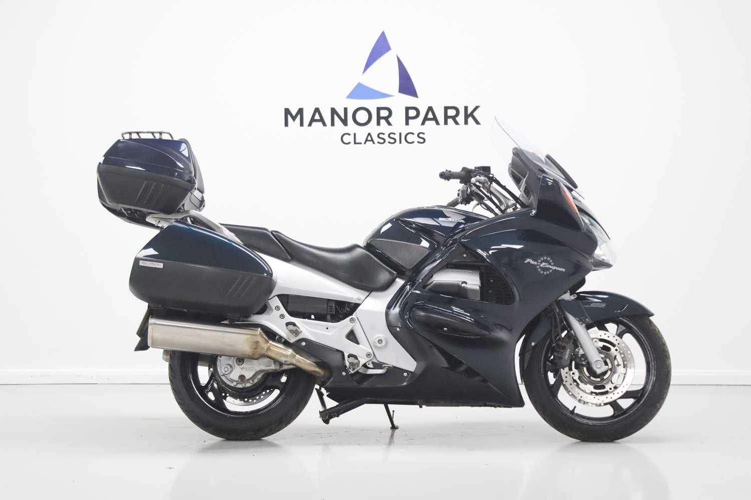 Lot 1 - 2002 Honda ST1300 Pan European