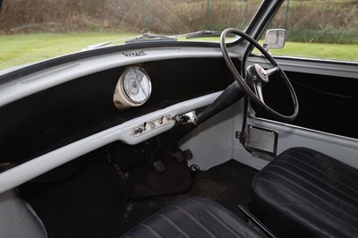 Lot 172 - 1961 Morris Mini Van