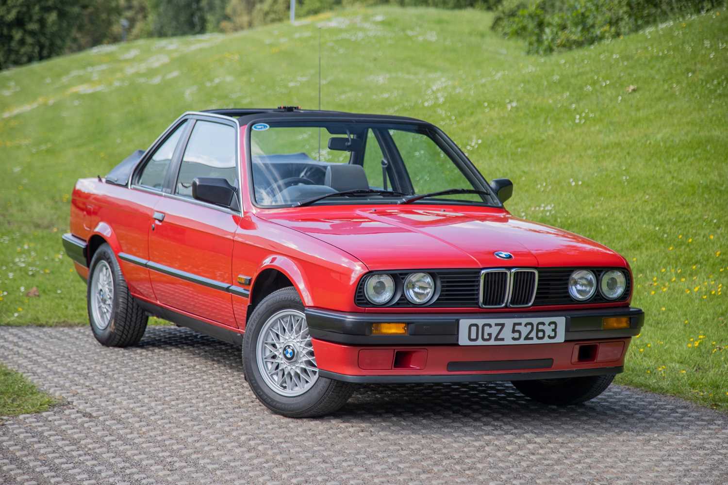 Lot 15 - 1988 BMW 316 Baur Cabriolet