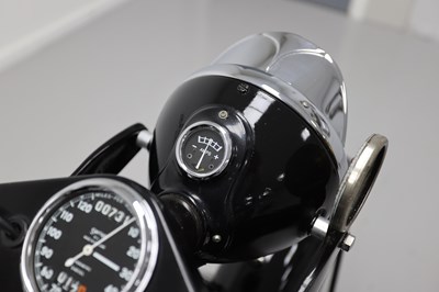 Lot 32 - 1952 Norton Model 7 Dominator