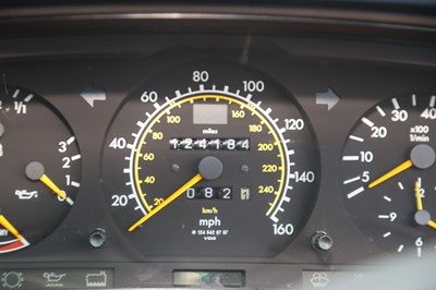 Lot 161 - 1992 Mercedes-Benz 300 CE